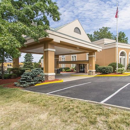 Greenridge Hotel Wickliffe ภายนอก รูปภาพ