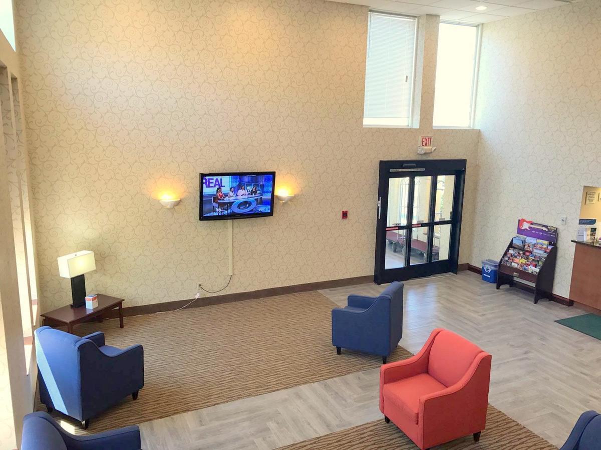 Greenridge Hotel Wickliffe ภายนอก รูปภาพ