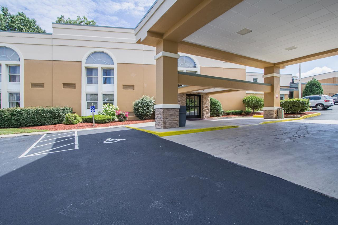 Greenridge Hotel Wickliffe ภายนอก รูปภาพ